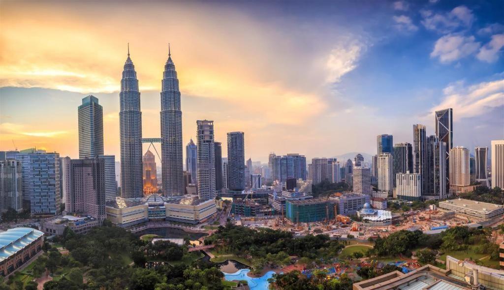 Imperial Regency Suites & Petaling Jaya Kuala Lumpur Exterior photo